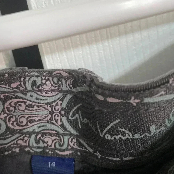 Gloria Vanderbilt gray pants - Picture 10 of 12